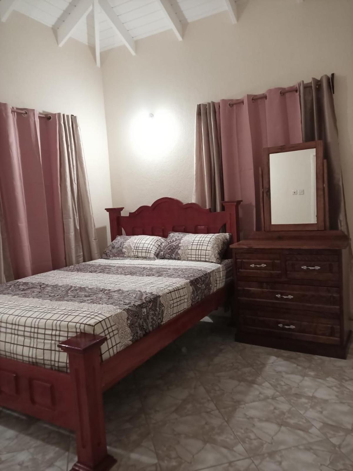 Castle Berry Apartments Kingstown Exterior foto